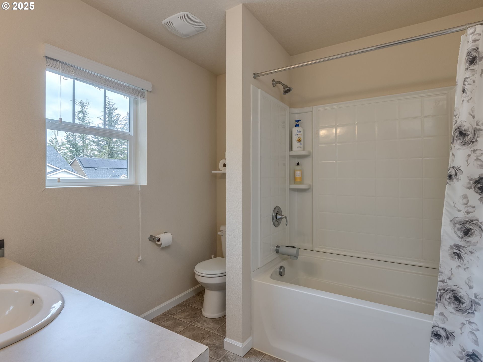 16954 Southeast Rhododendron Street Happy Valley, OR 97086 - Photo 30 of 41 Gallery Image 30