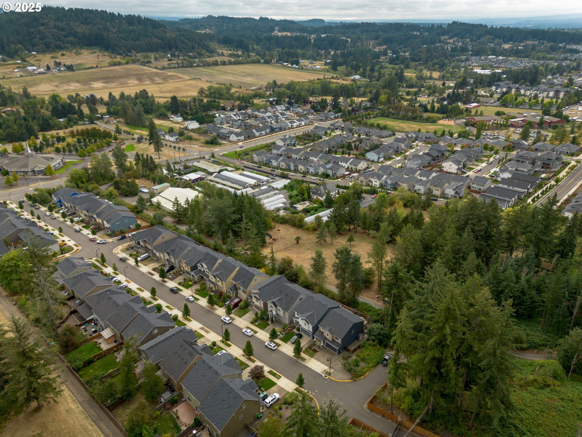 16954 Southeast Rhododendron Street Happy Valley, OR 97086 - Photo 39 of 41 Gallery Image 39