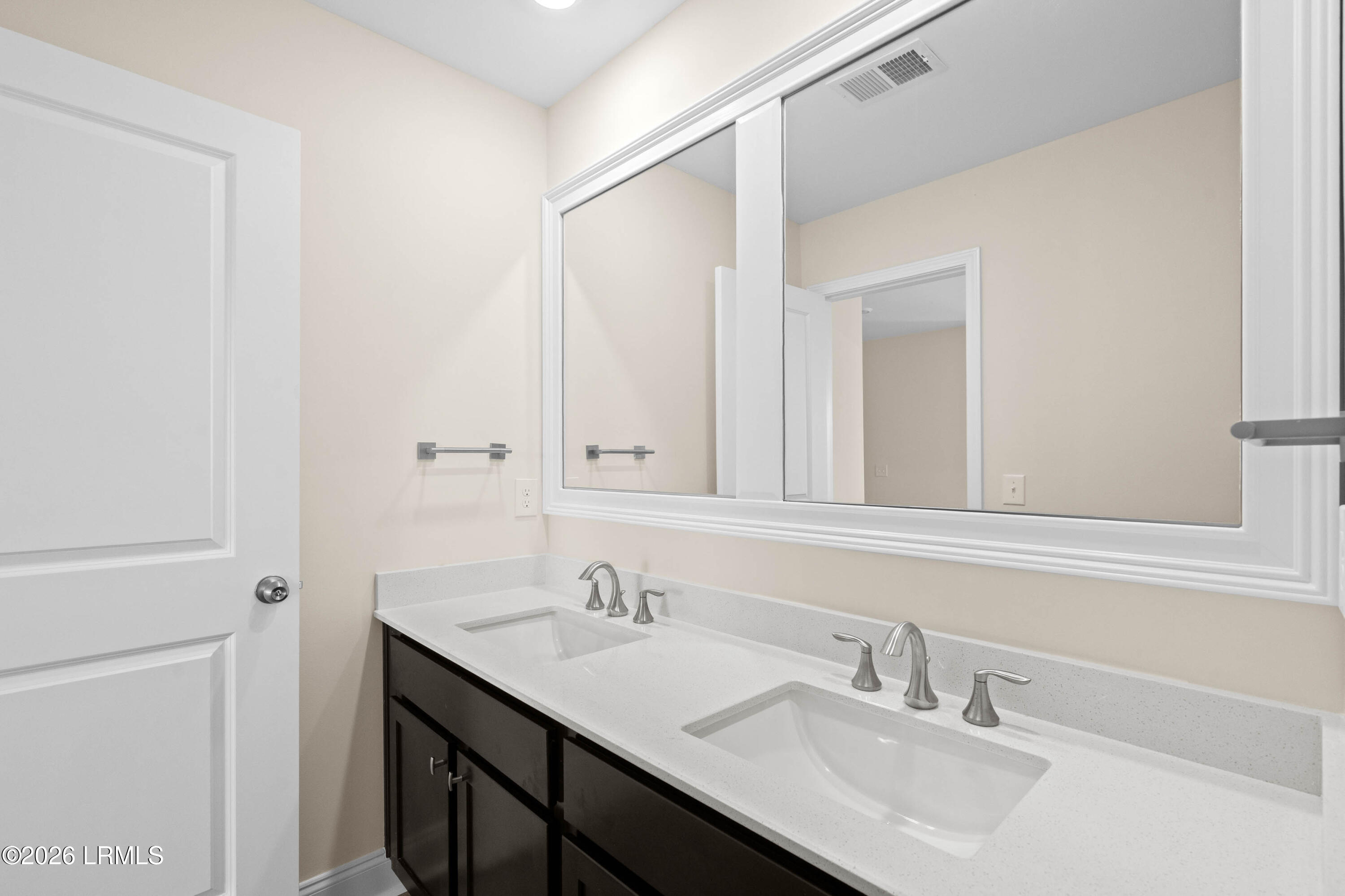 553 Royal Road Hardeeville, SC 29927 - Photo 33 of 37 553 Royal Oaks-28