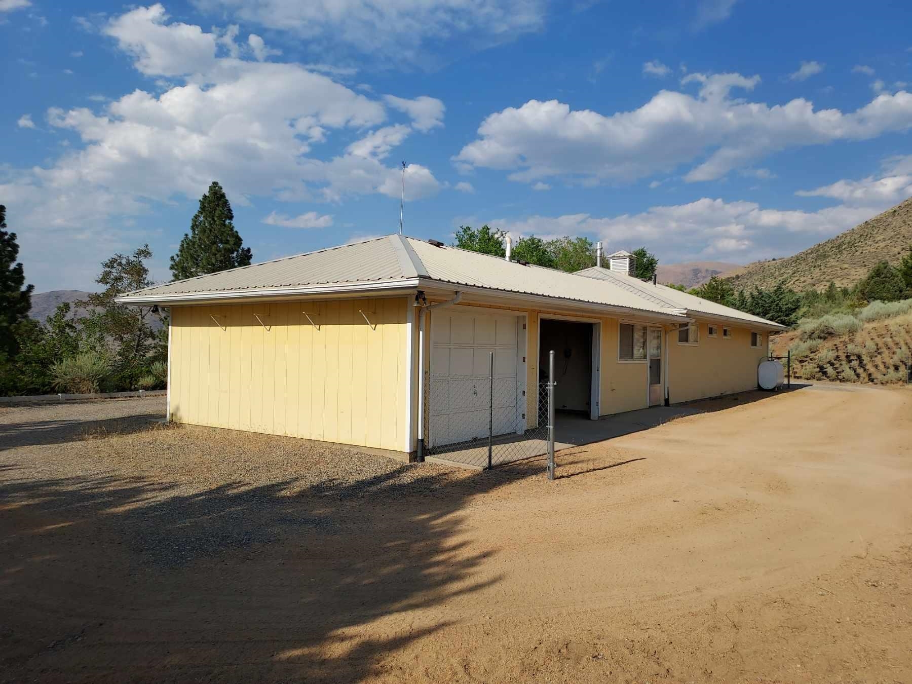 59 Dry Canyon Road Coleville, CA 96107 - Photo 3 of 17