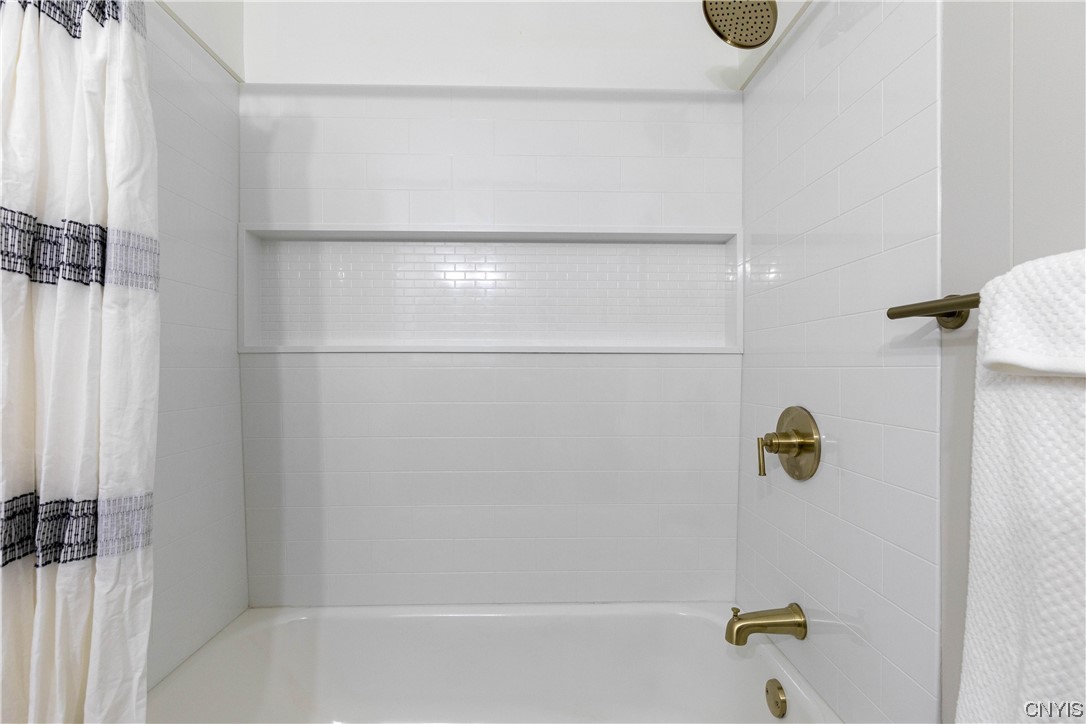 303 Windsor Drive DeWitt, NY 13214 - Photo 35 of 50