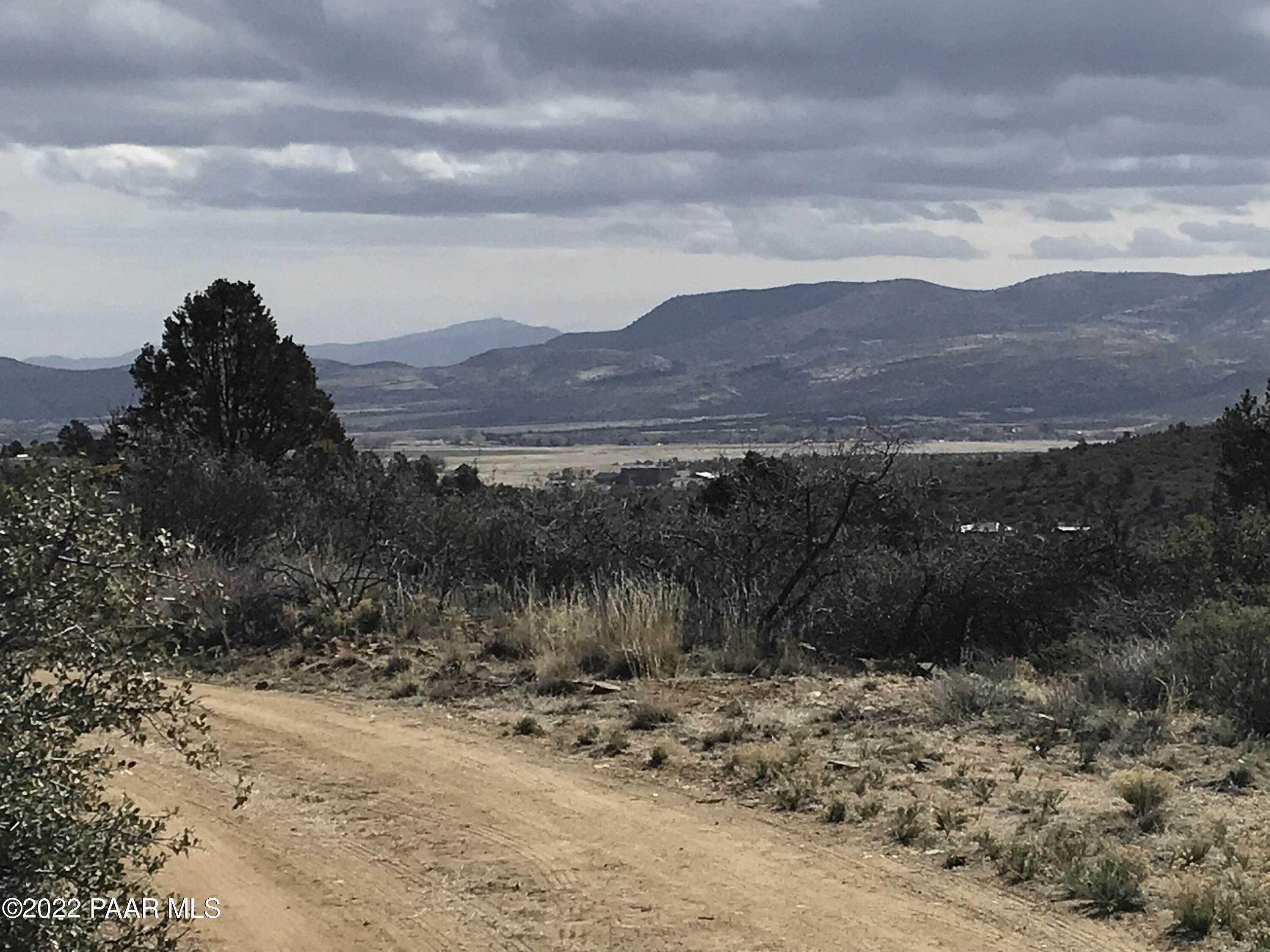 17875 Model Creek Road Peeples Valley, AZ 86332 - Photo 6 of 64 E0BB8833-EEE9-455C-9F04-3B5C407731B9