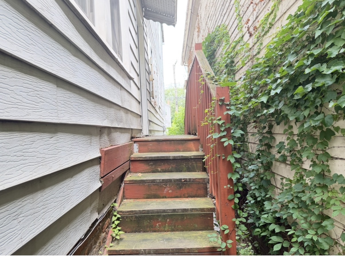 8353 South Brandon Avenue, Unit 2F Chicago, IL 60617 - Photo 2 of 11