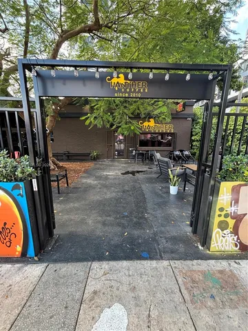 $999,000 | 250 Northwest 24th Street, Unit 3C, Miami, FL 33127