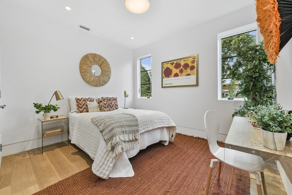 7 Chetwynd Road Cambridge, MA 02140 - Photo 19 of 28