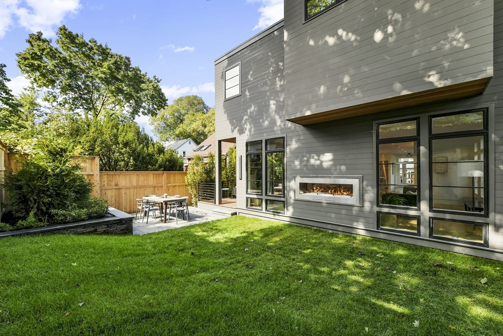 7 Chetwynd Road Cambridge, MA 02140 - Photo 28 of 28