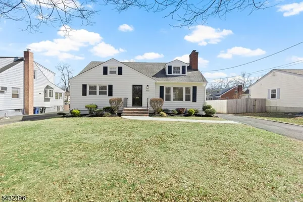 $825,000 | 663 Mountain Avenue, Springfield, NJ 07081