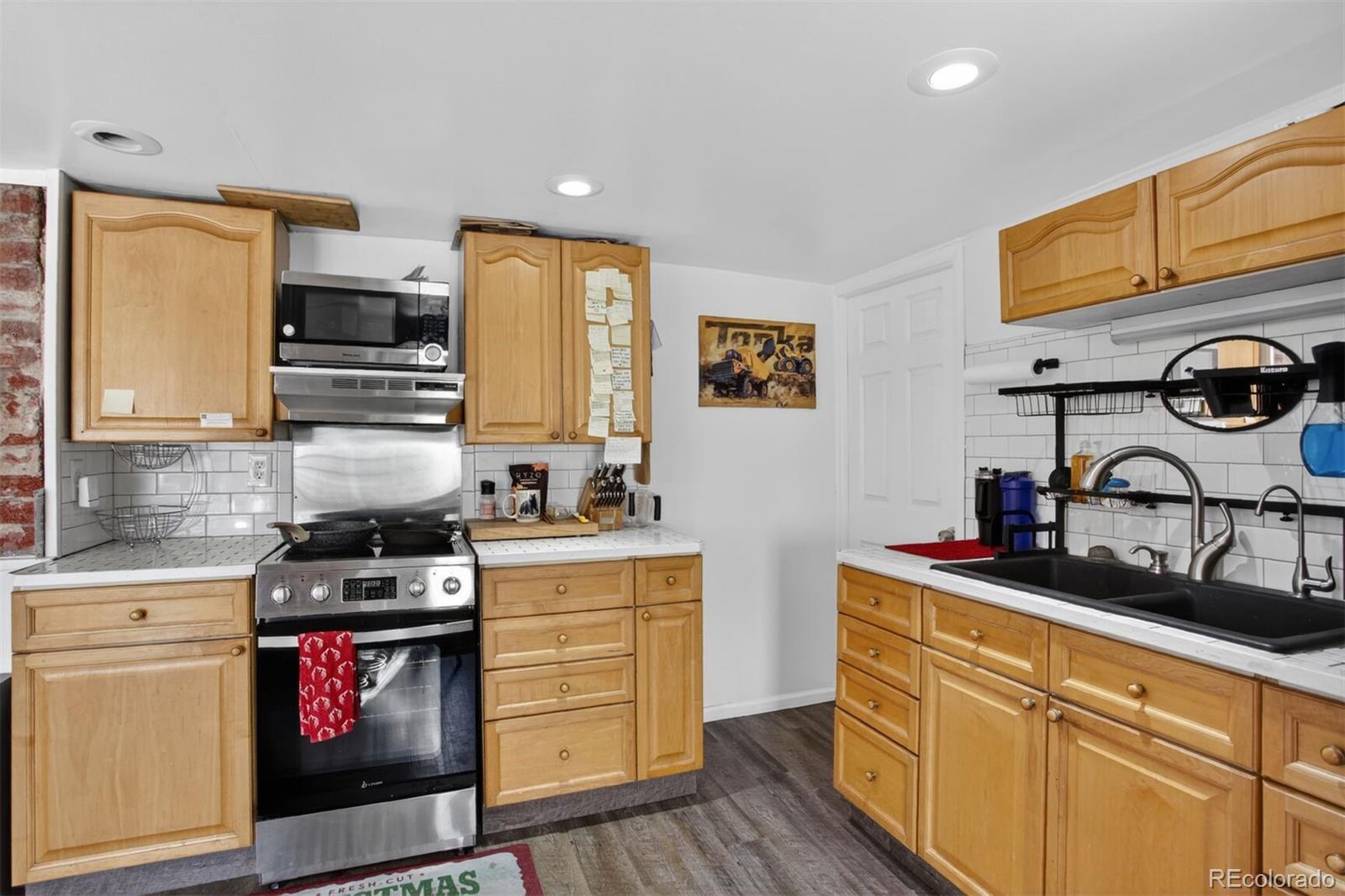 885 Deframe Street Golden, CO 80401 - Photo 7 of 29