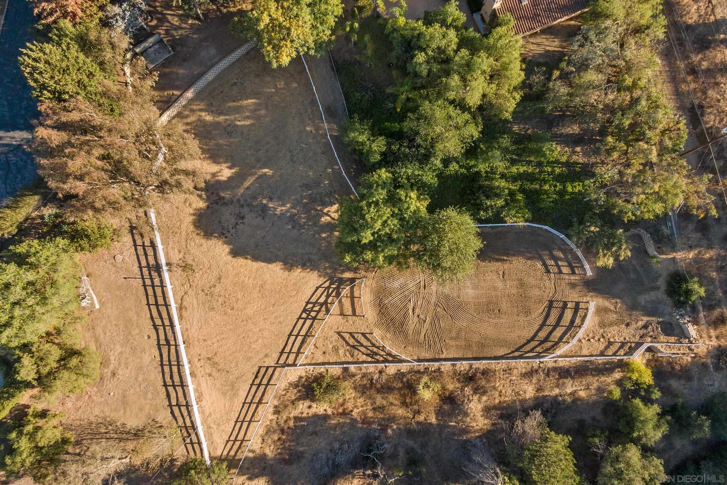 5352 Camino Jasmine Bonsall, CA 92003 - Photo 40 of 68 a view of outdoor space
