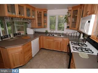 19 Merrymount Road Wyomissing, PA 19609 - Photo 3 of 6 Gallery Image 3