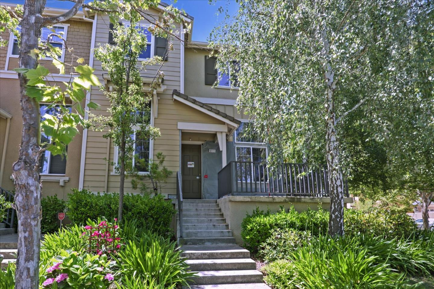 6111 Yardley Lane San Ramon, CA 94582 - Photo 1 of 41 Gallery Image 1