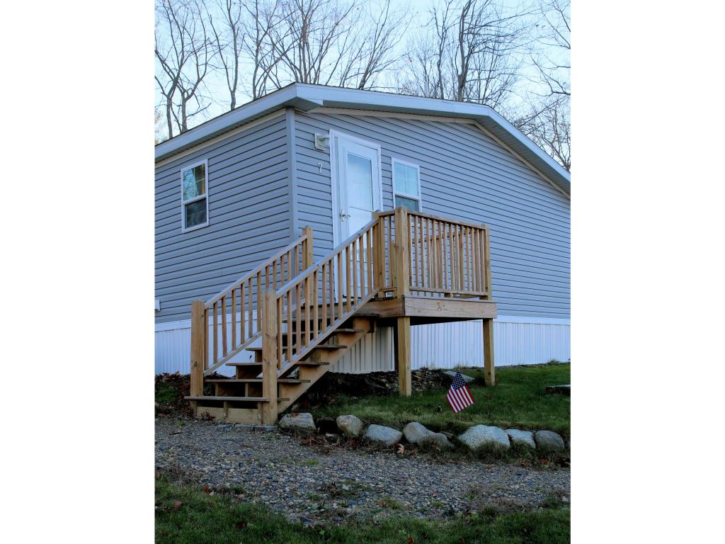 7 Juniper Street Exeter, NH 03833 - Photo 3 of 27