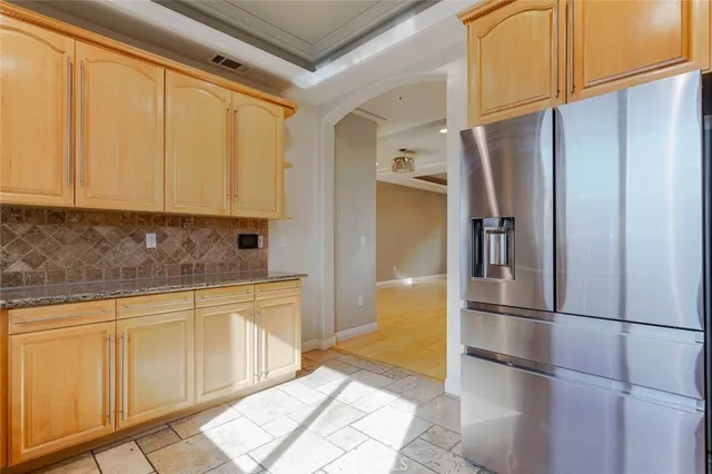 $4,600 | 711 East Angeleno Avenue, Unit 102, Burbank, CA 91501