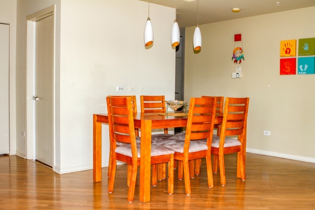 515 Main Street, Unit 809 Evanston, IL 60202 - Photo 4 of 12