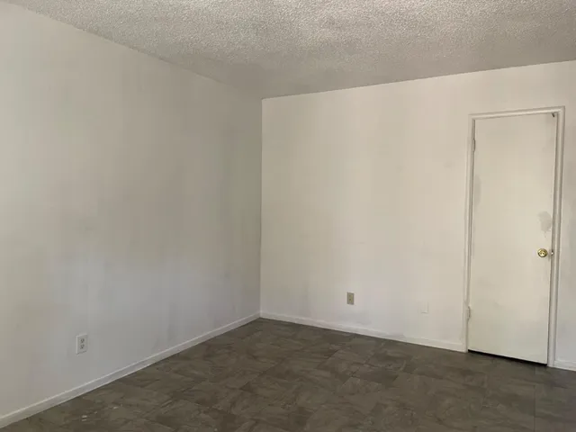 $570,000 | 408 South Woodrow Avenue, Fresno, CA 93702