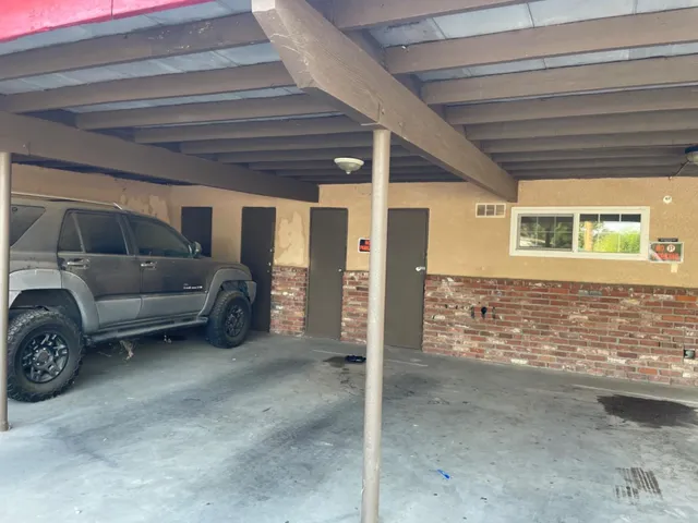 $570,000 | 408 South Woodrow Avenue, Fresno, CA 93702