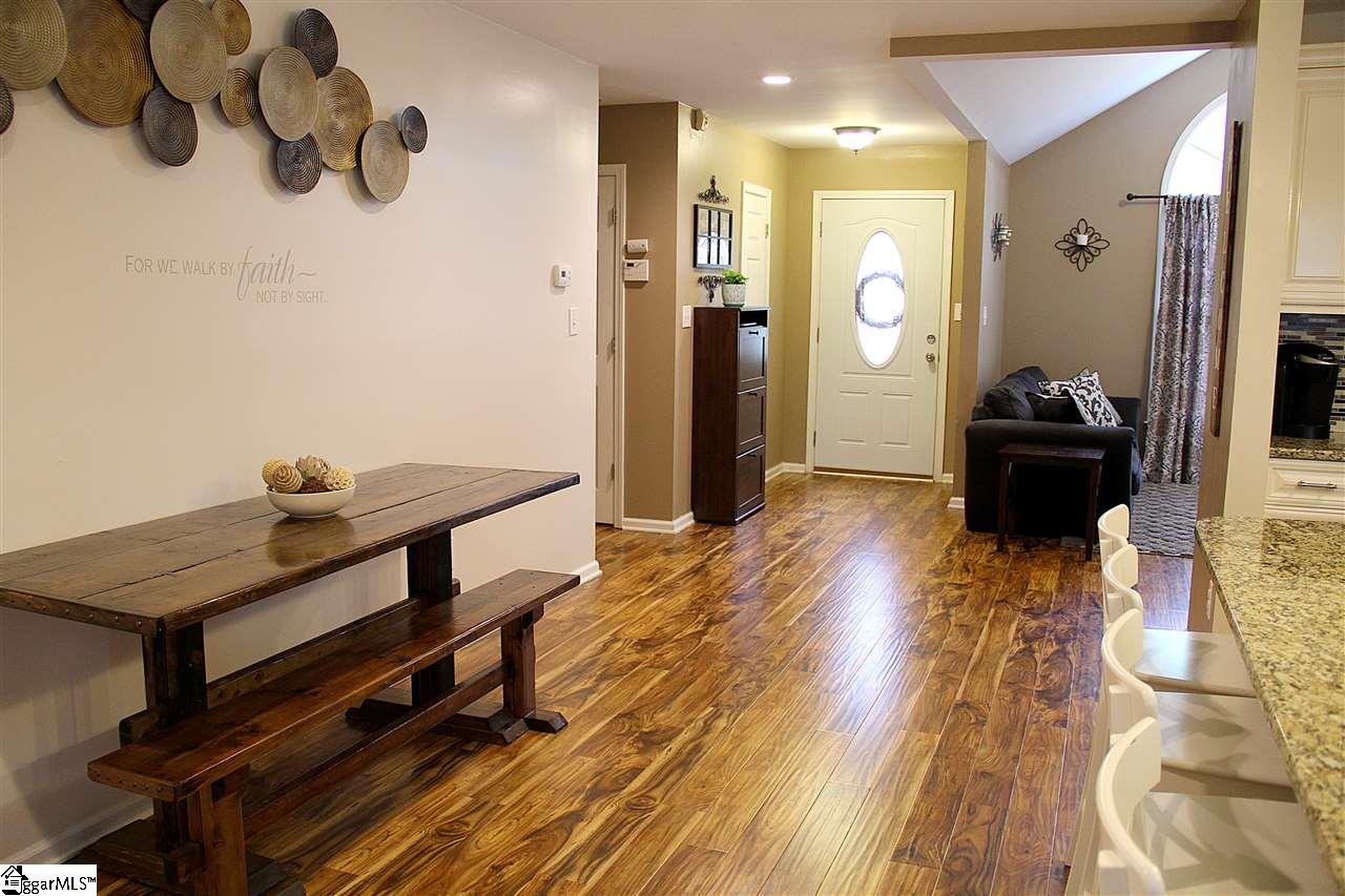 11 Chantilly Rue Court Simpsonville, SC 29681 - Photo 6 of 24 Gallery Image 6