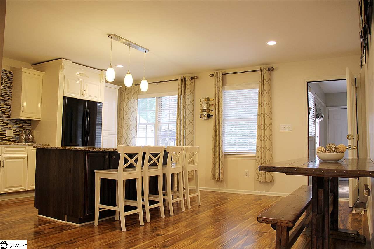 11 Chantilly Rue Court Simpsonville, SC 29681 - Photo 8 of 24 Gallery Image 8