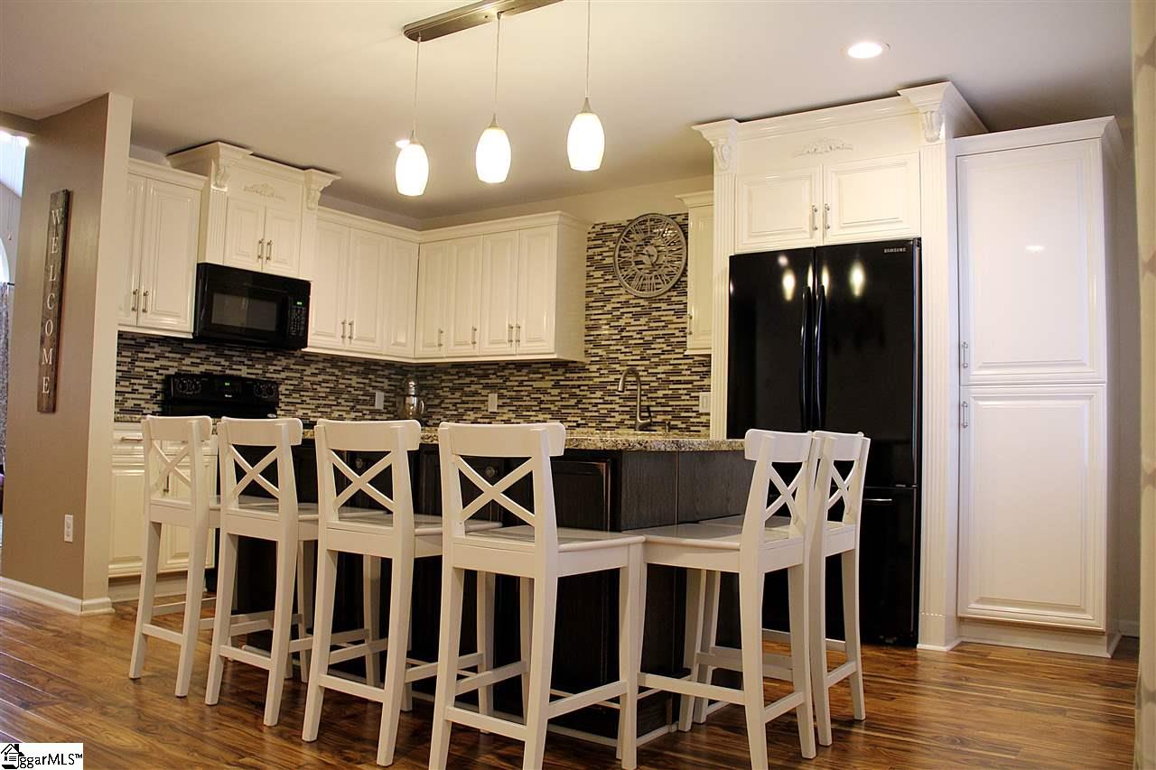 11 Chantilly Rue Court Simpsonville, SC 29681 - Photo 9 of 24 Gallery Image 9