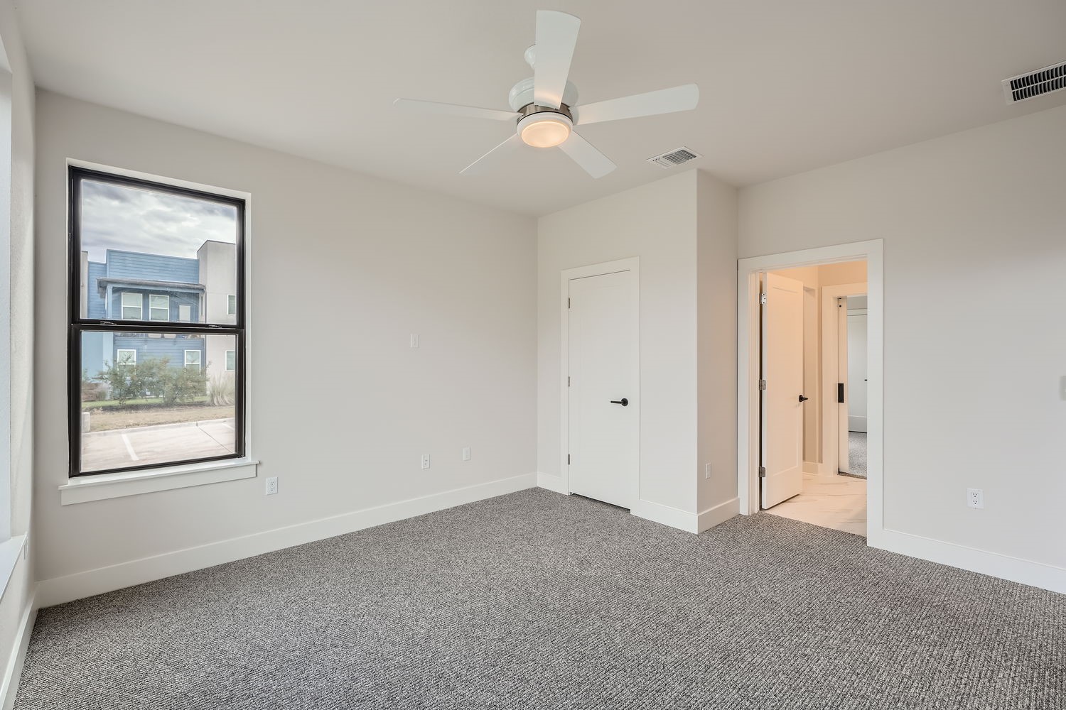 9025 Cattle Baron Path Austin, TX 78747 - Photo 7 of 32