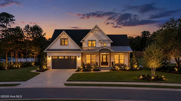 $1,449,000 | 322 East Wayfinder Lane, Hampstead, NC 28443