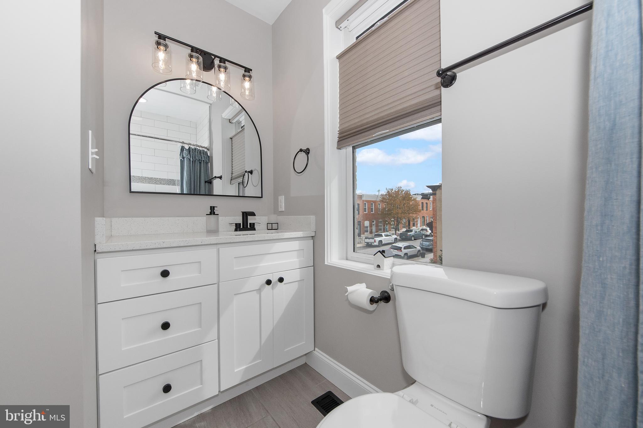 534 South Decker Avenue Baltimore, MD 21224 - Photo 27 of 55 Hall bath