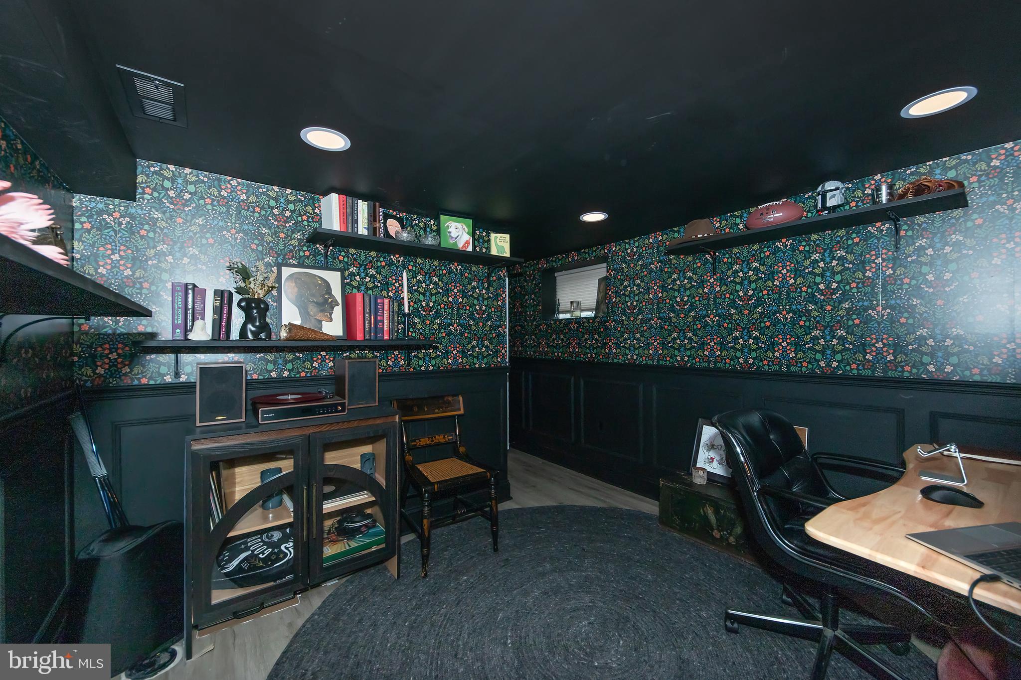 534 South Decker Avenue Baltimore, MD 21224 - Photo 37 of 55 Office/Den