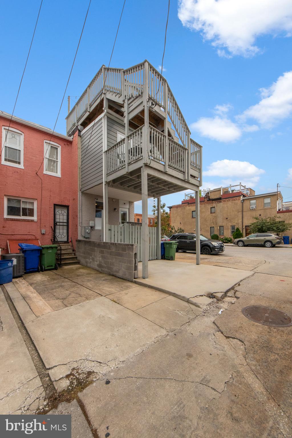 534 South Decker Avenue Baltimore, MD 21224 - Photo 48 of 55 Real view of decks