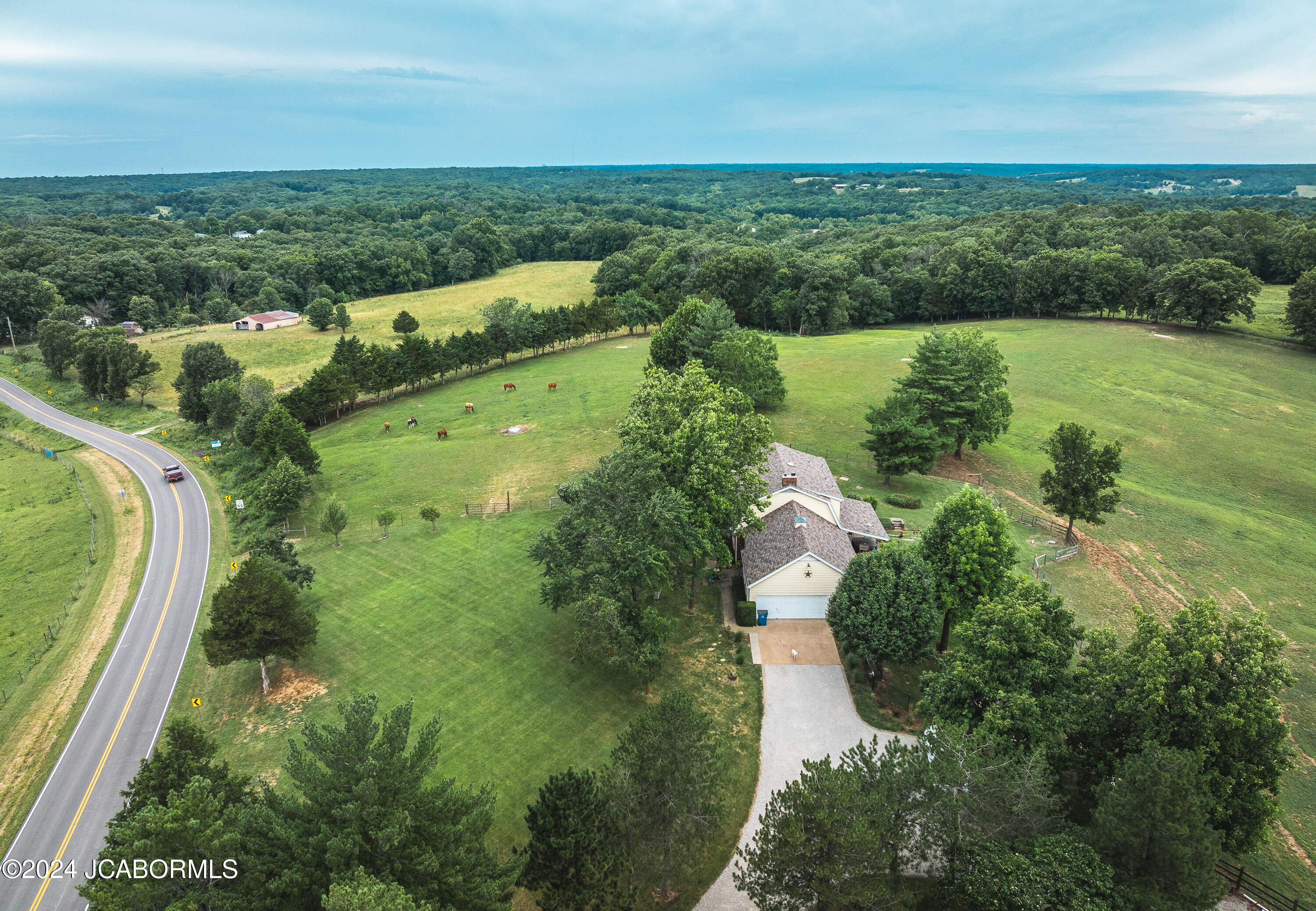 4461 State Rd AA Tebbetts, MO 65080 - Photo 2 of 75