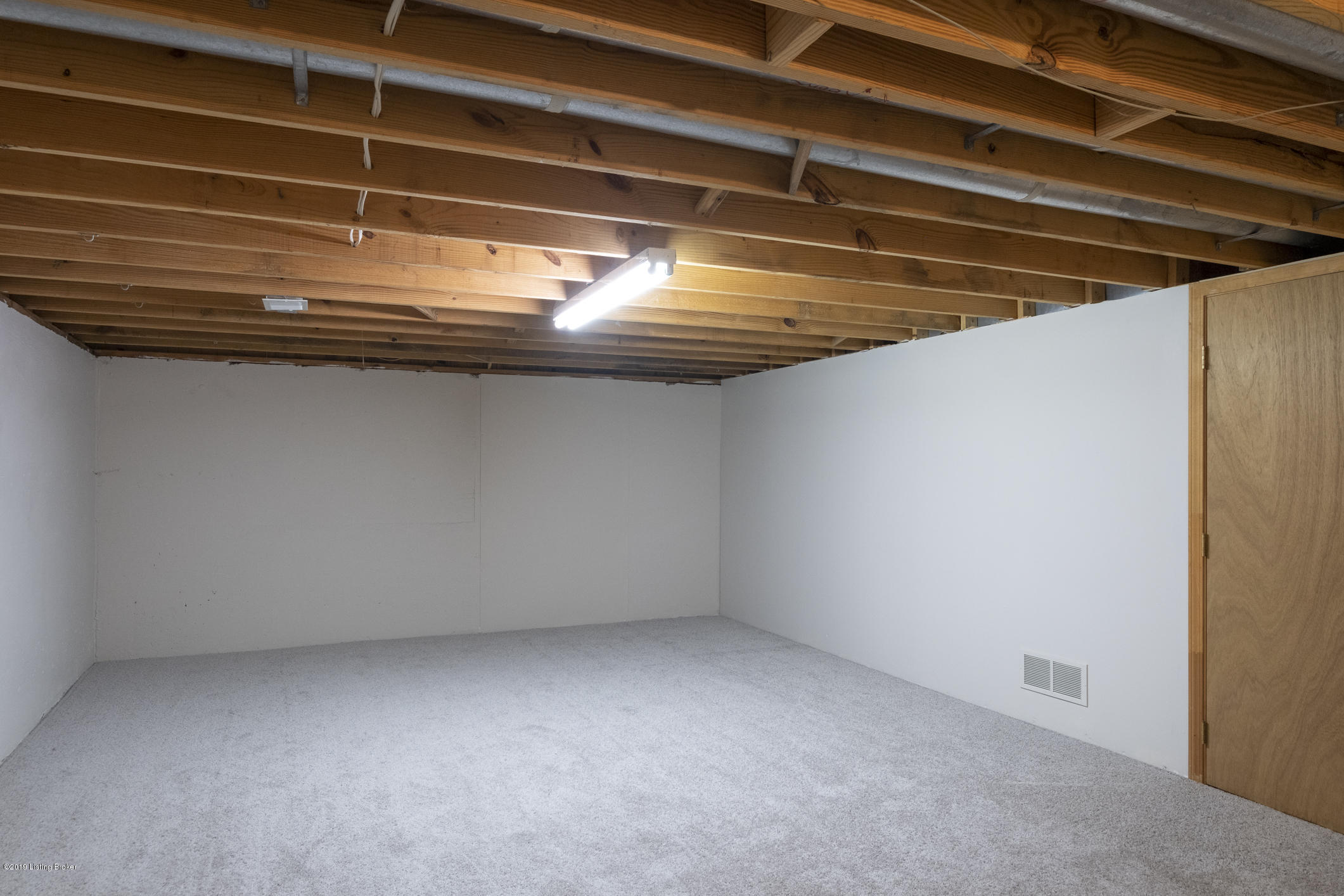 1800 Round Ridge Road Louisville, KY 40207 - Photo 46 of 64 1800 Round Ridge- RIVERWOOD