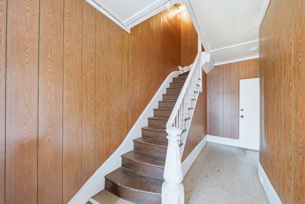 91 Farnham Street Lawrence, MA 01843 - Photo 14 of 29