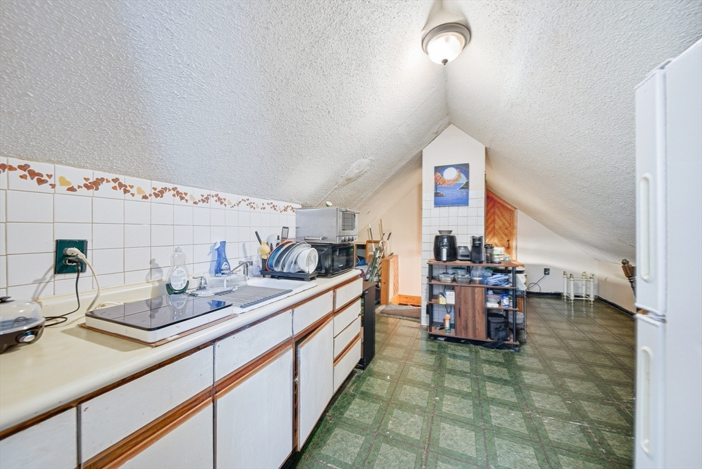 91 Farnham Street Lawrence, MA 01843 - Photo 23 of 29