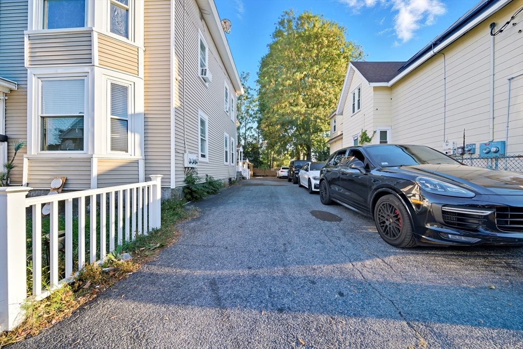 91 Farnham Street Lawrence, MA 01843 - Photo 5 of 29