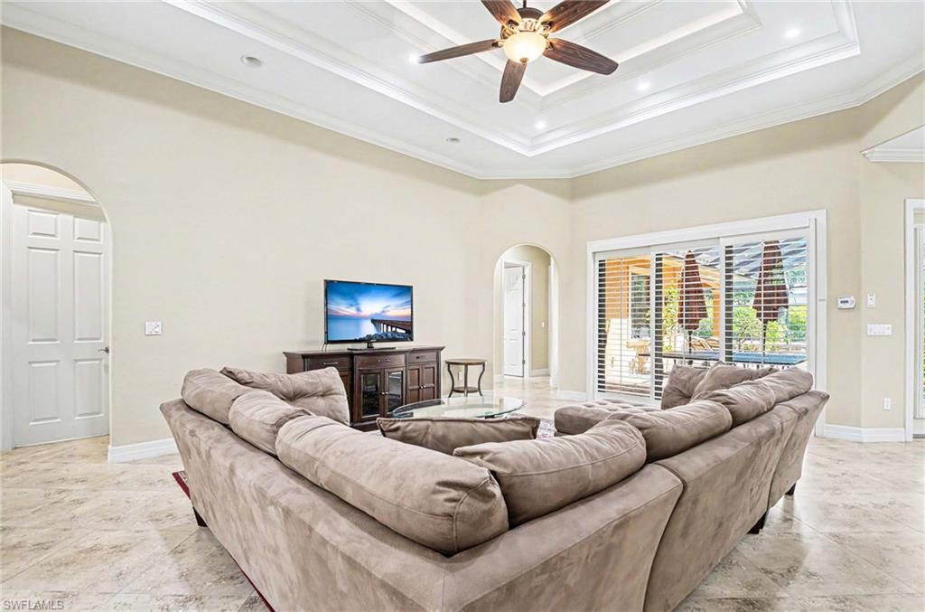 672 Fairway Terrace Naples, FL 34103 - Photo 3 of 40