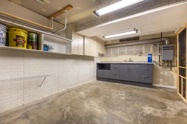 $284,900 | 2 Sunbow Path, Galena, IL 61036