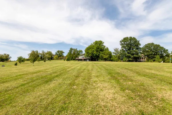 $284,900 | 2 Sunbow Path, Galena, IL 61036