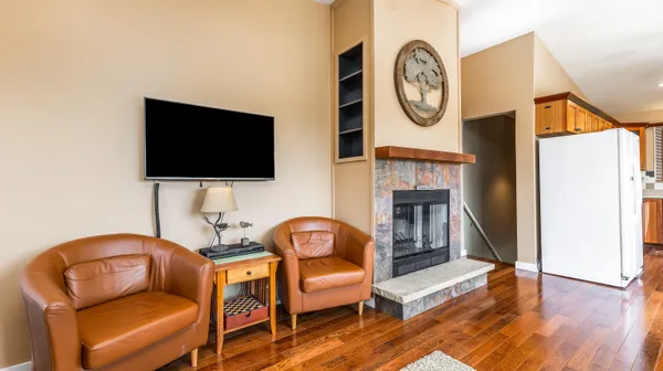 $284,900 | 2 Sunbow Path, Galena, IL 61036