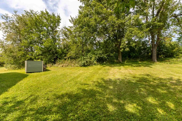 $284,900 | 2 Sunbow Path, Galena, IL 61036