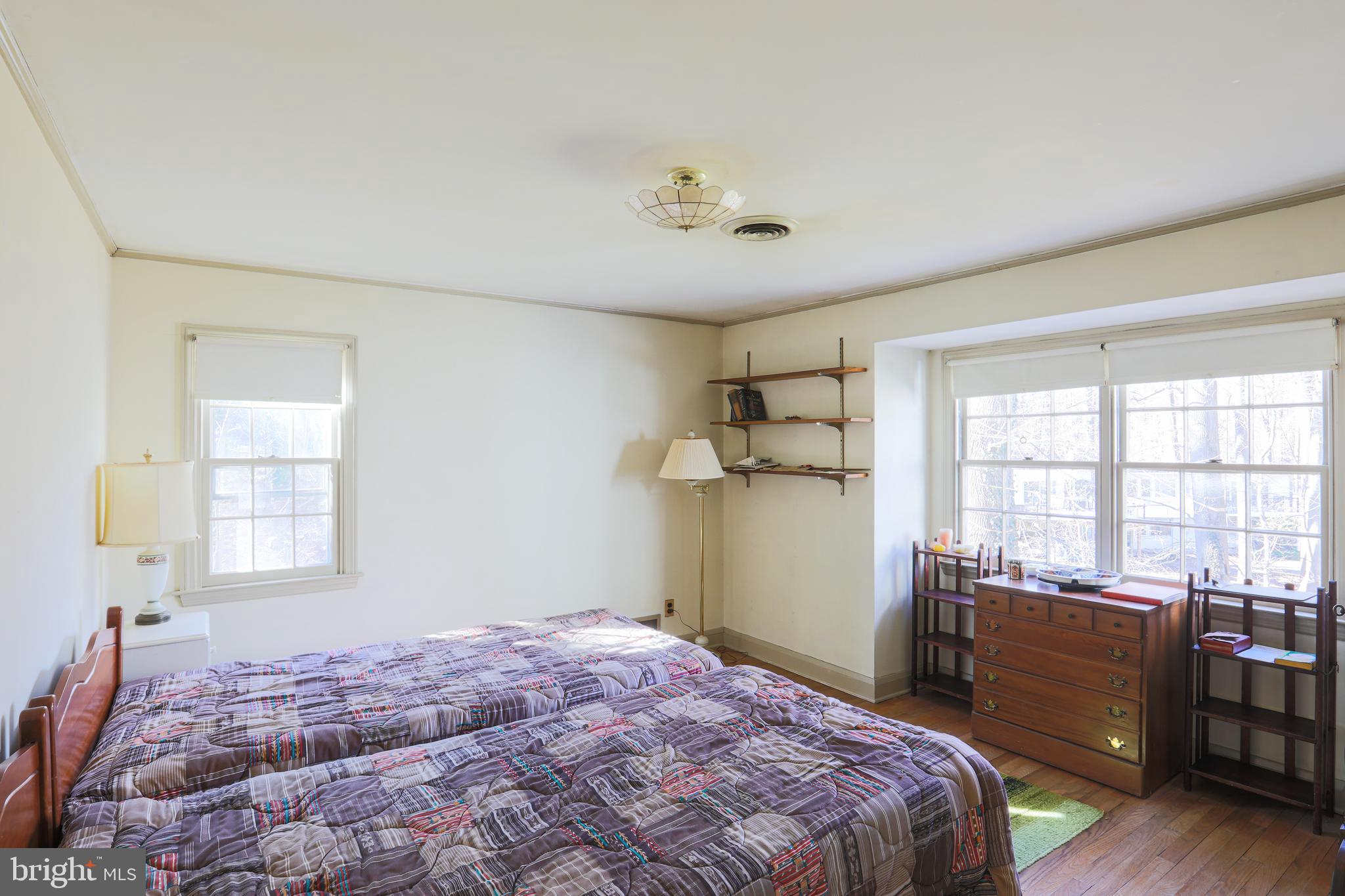 2606 Old Court Road Baltimore, MD 21208 - Photo 36 of 59 Bedroom