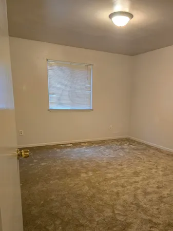 $1,350 | 11921 Belmont Avenue, Warren, MI 48089