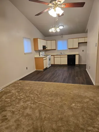 $1,350 | 11921 Belmont Avenue, Warren, MI 48089