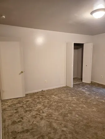 $1,350 | 11921 Belmont Avenue, Warren, MI 48089