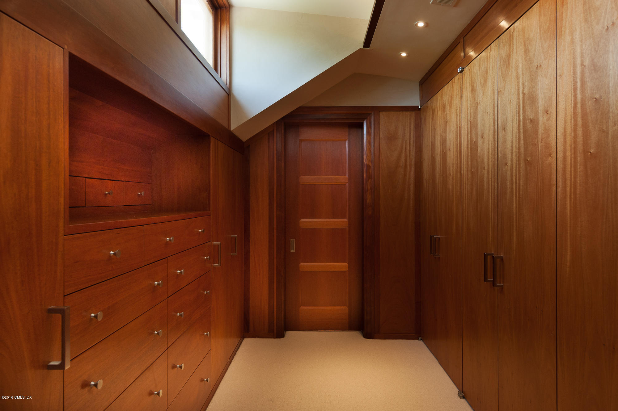 2 Seagate Road Riverside, CT 06878 - Photo 18 of 38