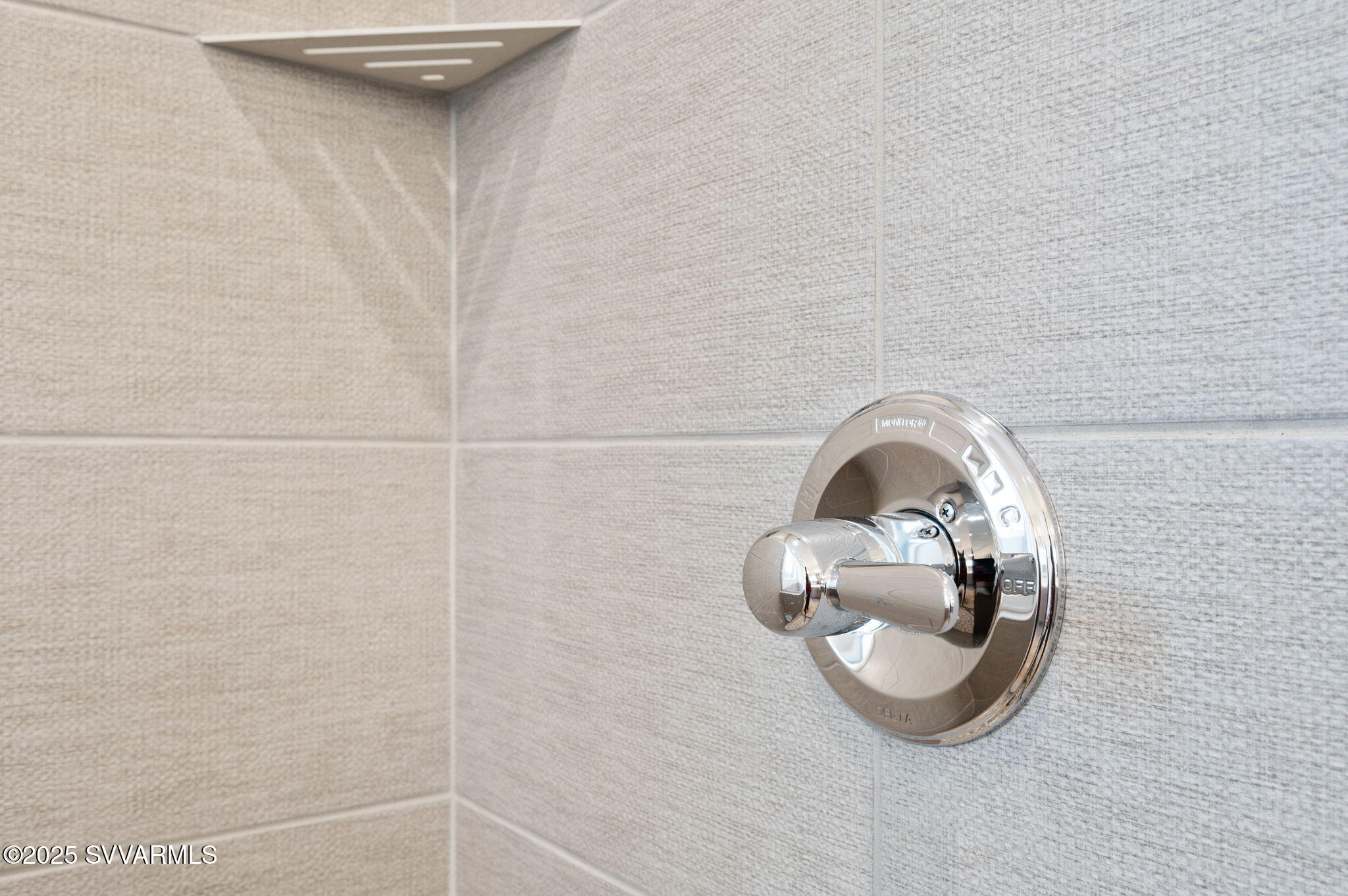 835 Eugene Road Clarkdale, AZ 86324 - Photo 22 of 35 22-Primary Shower Tile Detail
