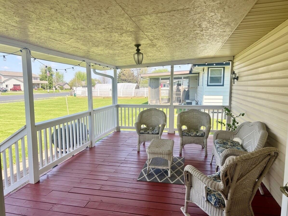 512 Westview Avenue Clinton, WI 53525 - Photo 15 of 20 IMG_8412