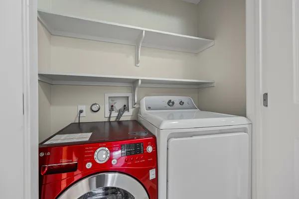 $285,000 | 6810 Deatonhill Drive, Unit 1100, Austin, TX 78745