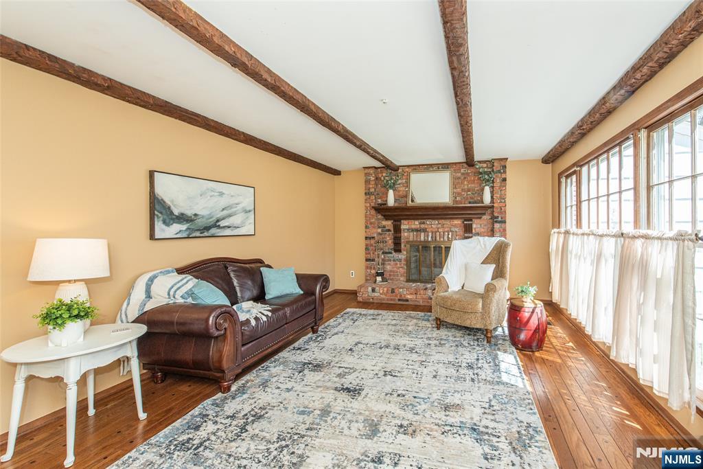 5 Robin Hill Road North Caldwell, NJ 07006 - Photo 17 of 32