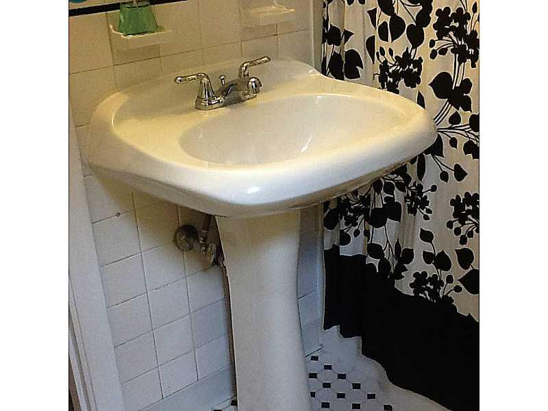 740 Scott Road Mt. Lebanon, PA 15228 - Photo 20 of 25 Full Bath.