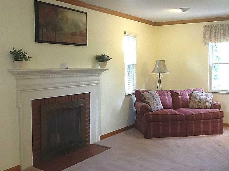 740 Scott Road Mt. Lebanon, PA 15228 - Photo 4 of 25 Living Room. Spacious living room