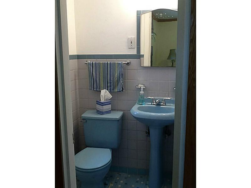 740 Scott Road Mt. Lebanon, PA 15228 - Photo 7 of 25 Partial Bath. First floor half bathroom